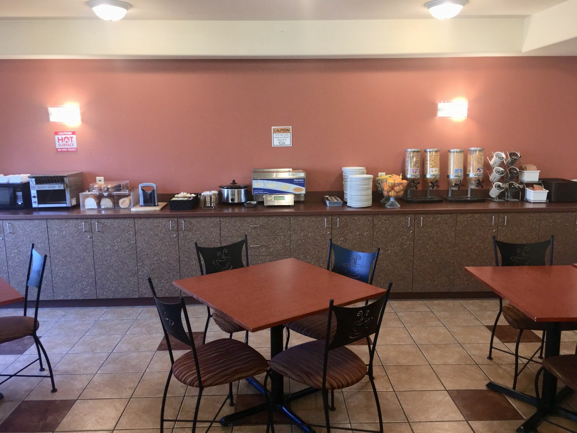 圣约翰速8酒店 圣约翰斯 外观 照片